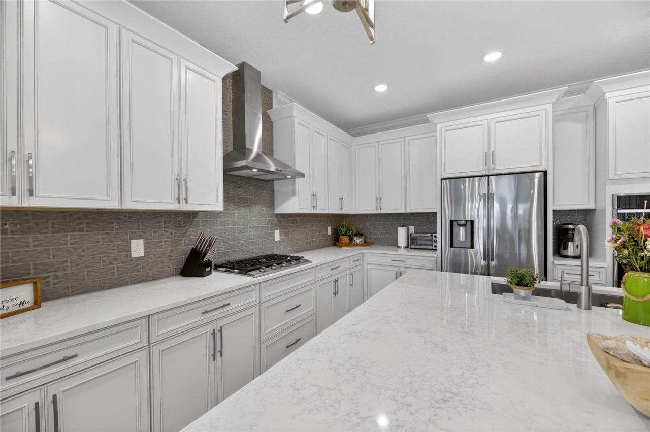 1019 Signet Drive, Apollo Beach, FL 33572 Photo