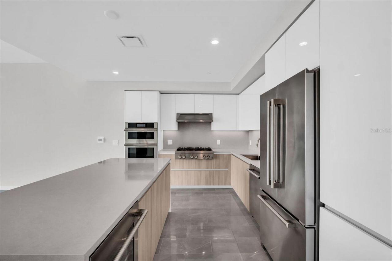 400 Central Avenue, Unit 3002, Saint Petersburg, FL 33701 Photo