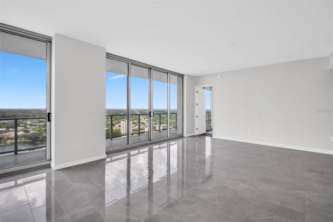 400 Central Avenue, Unit 3002, Saint Petersburg, FL 33701 Photo