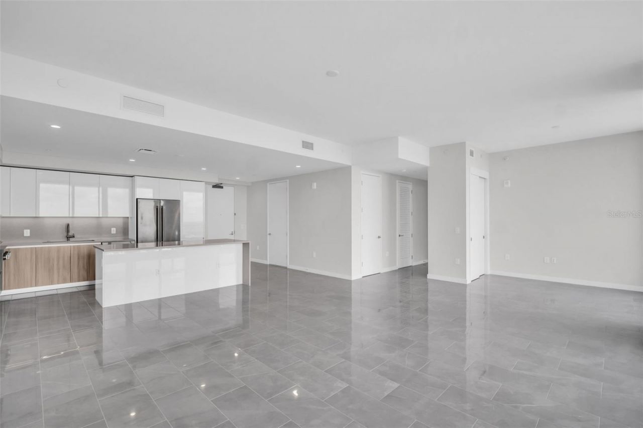 400 Central Avenue, Unit 3002, Saint Petersburg, FL 33701 Photo