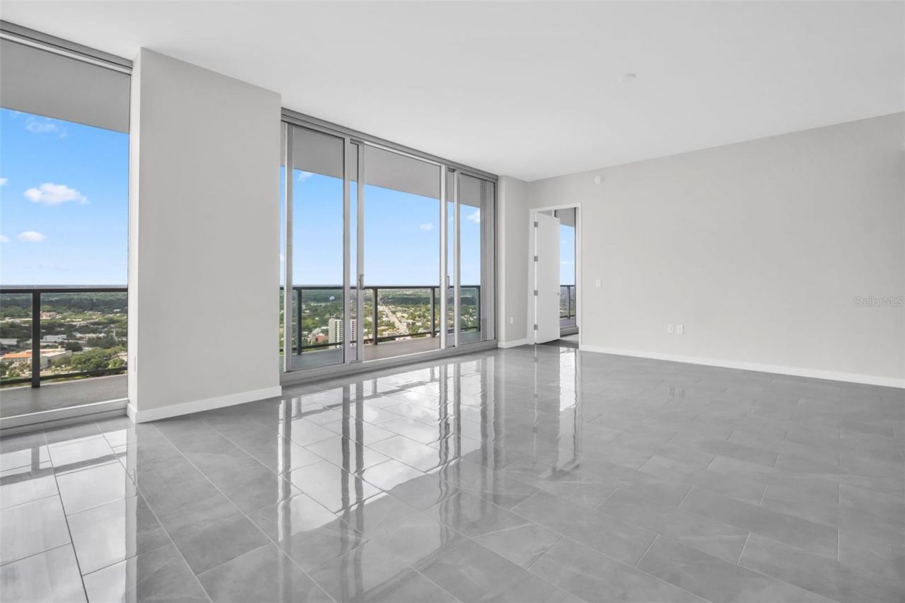 400 Central Avenue, Unit 3002, Saint Petersburg, FL 33701 Photo