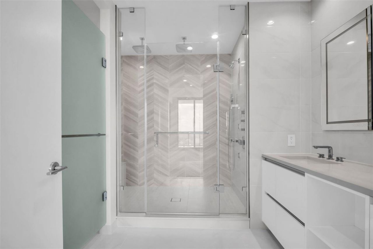 400 Central Avenue, Unit 3002, Saint Petersburg, FL 33701 Photo