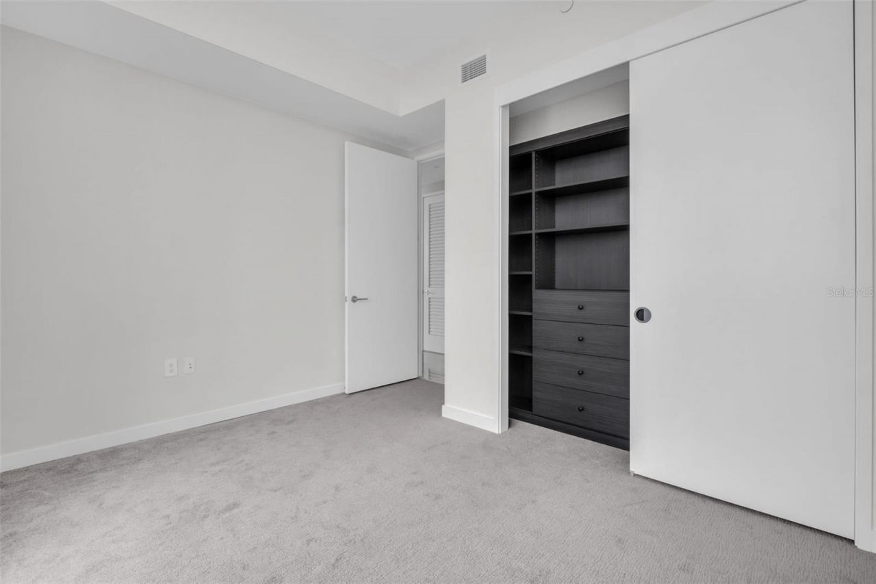 400 Central Avenue, Unit 3002, Saint Petersburg, FL 33701 Photo