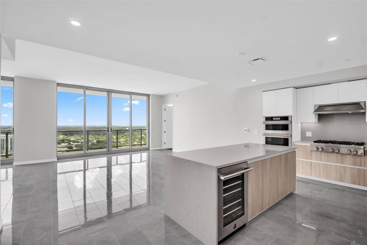 400 Central Avenue, Unit 3002, Saint Petersburg, FL 33701 Photo
