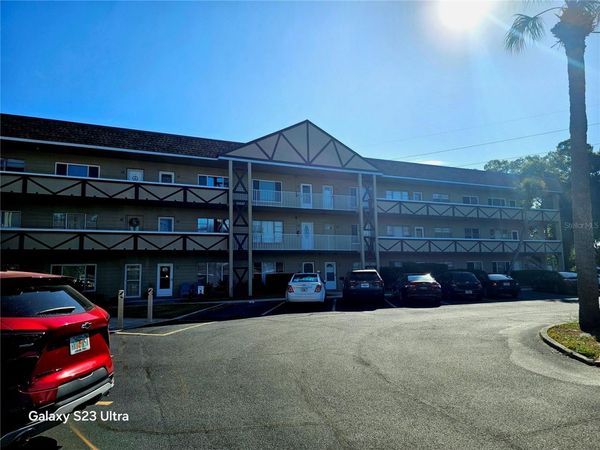 2464 AUSTRALIA WAY E, Unit 46, CLEARWATER, FL 33763