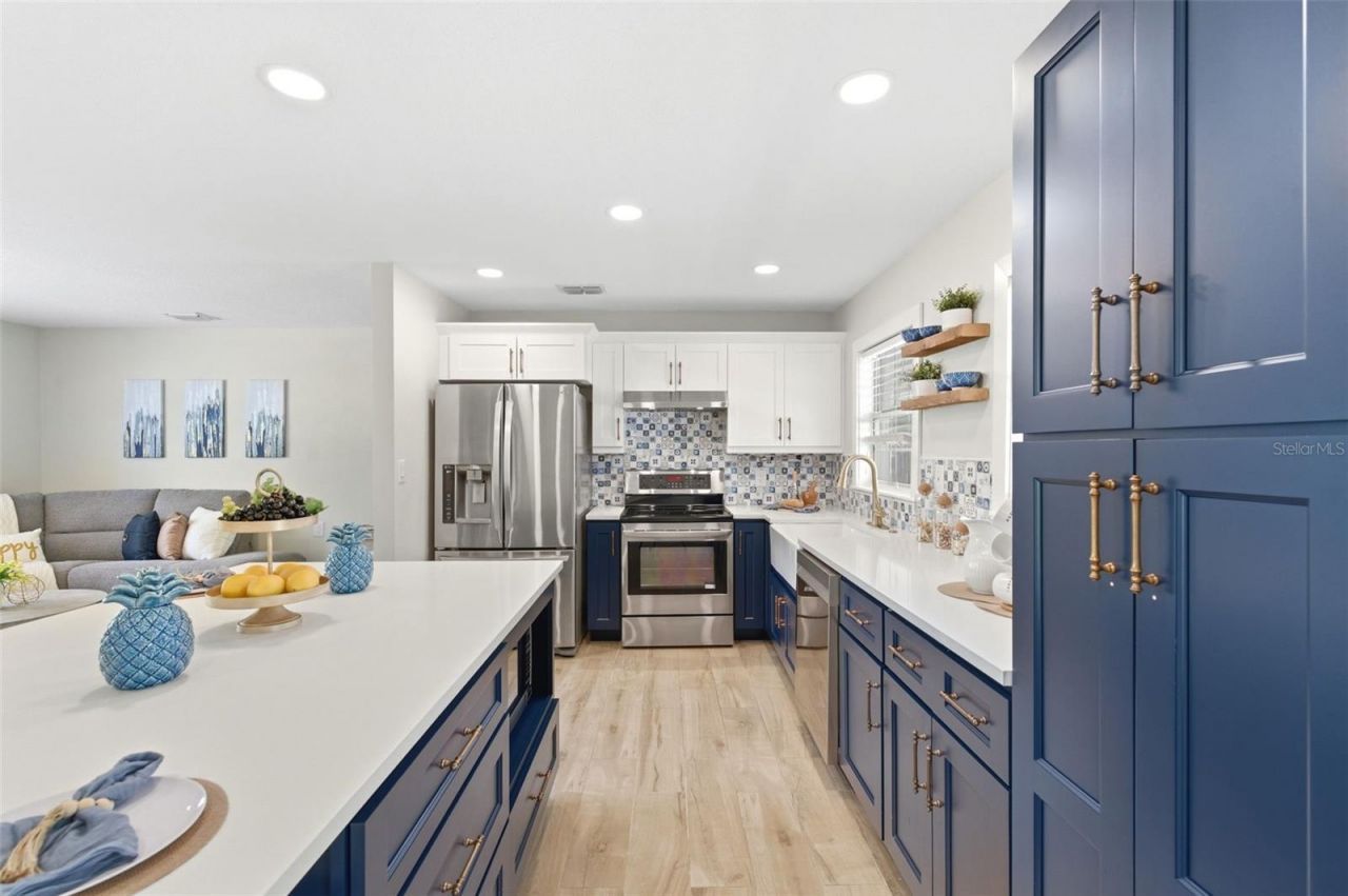4146 Des Moines Street Ne, Saint Petersburg, FL 33703 Photo