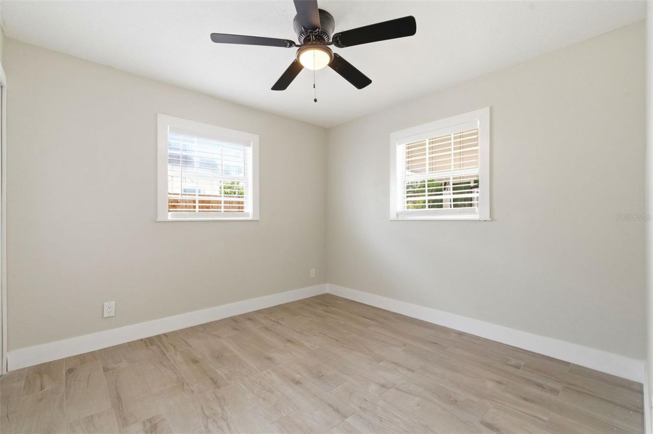 4146 Des Moines Street Ne, Saint Petersburg, FL 33703 Photo