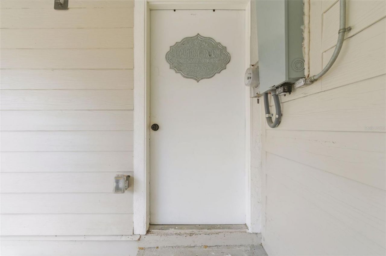 4146 Des Moines Street Ne, Saint Petersburg, FL 33703 Photo