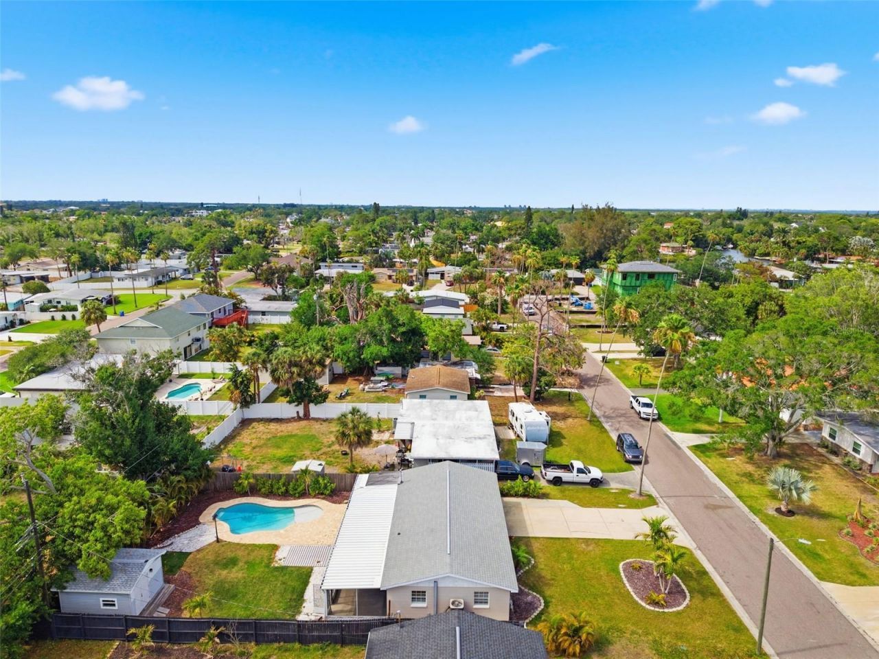 4146 Des Moines Street Ne, Saint Petersburg, FL 33703 Photo
