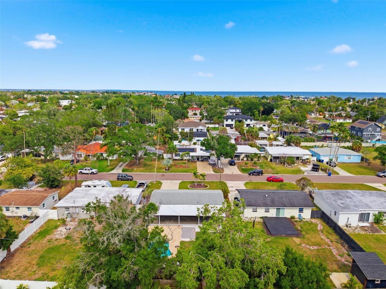 4146 Des Moines Street Ne, Saint Petersburg, FL 33703 Photo