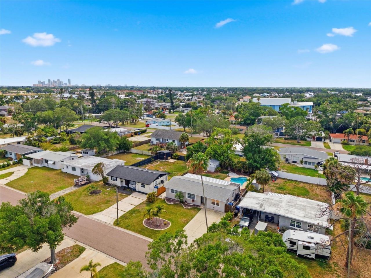 4146 Des Moines Street Ne, Saint Petersburg, FL 33703 Photo