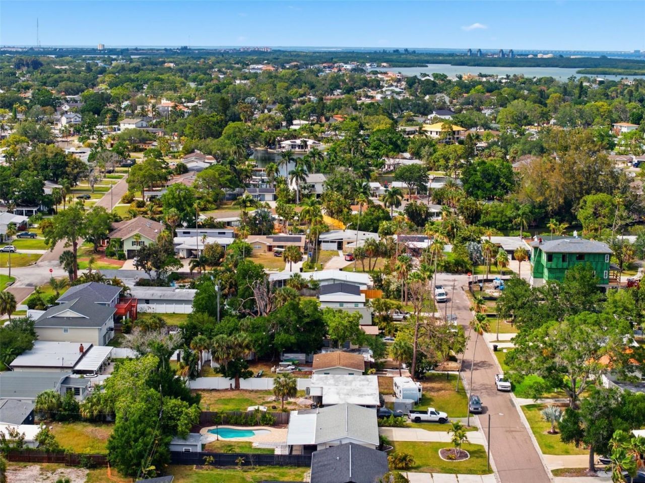 4146 Des Moines Street Ne, Saint Petersburg, FL 33703 Photo