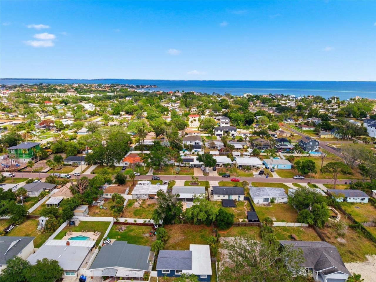 4146 Des Moines Street Ne, Saint Petersburg, FL 33703 Photo