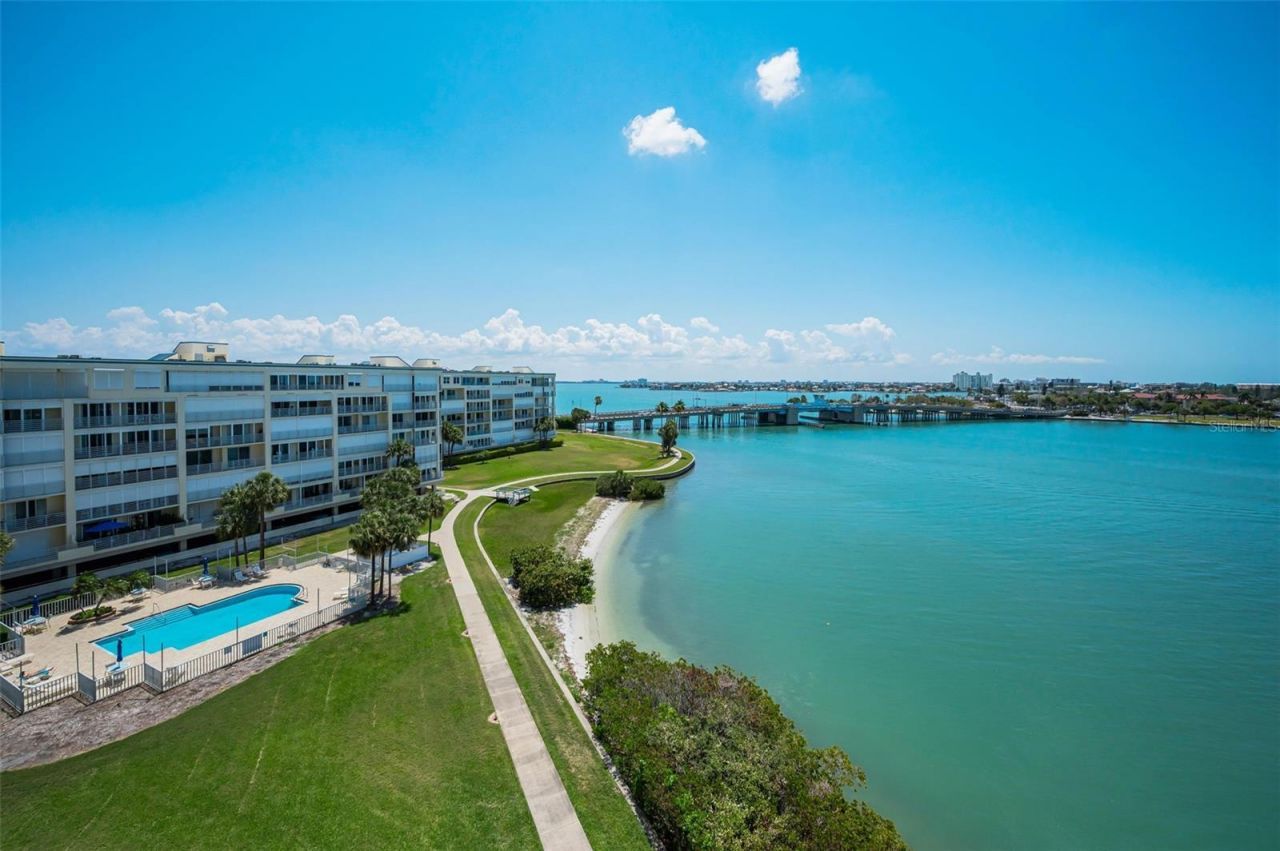 7882 Sailboat Key Boulevard S, Unit 605, South Pasadena, FL 33707 Photo
