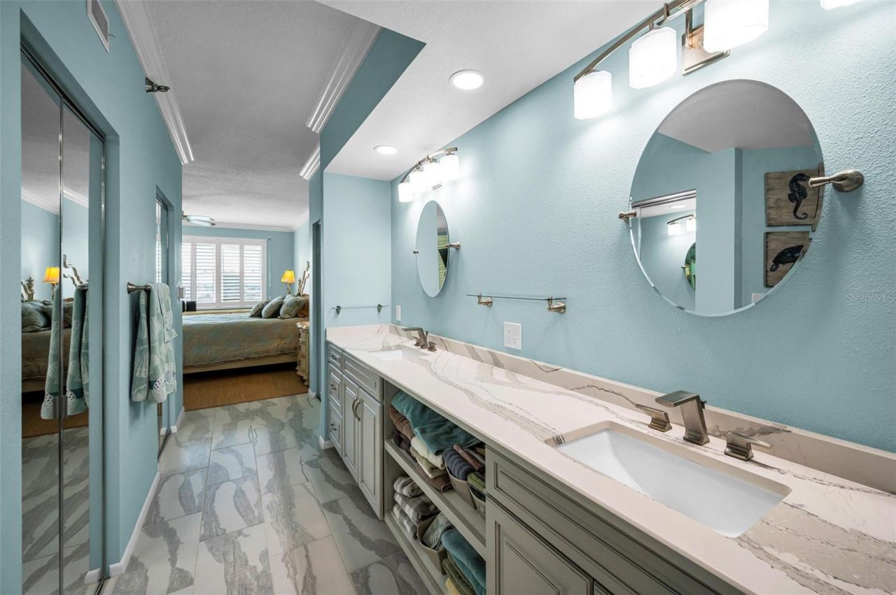 7882 Sailboat Key Boulevard S, Unit 605, South Pasadena, FL 33707 Photo