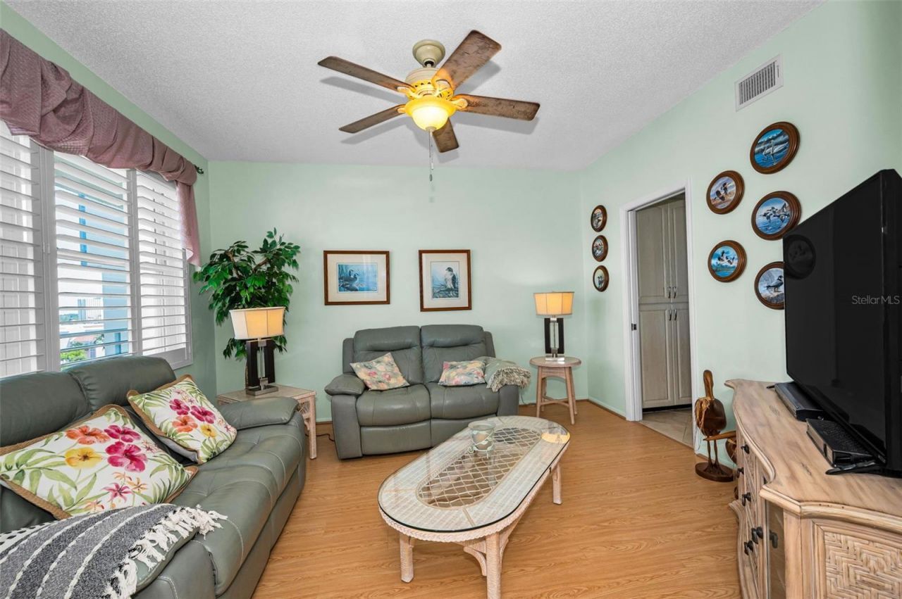 7882 Sailboat Key Boulevard S, Unit 605, South Pasadena, FL 33707 Photo