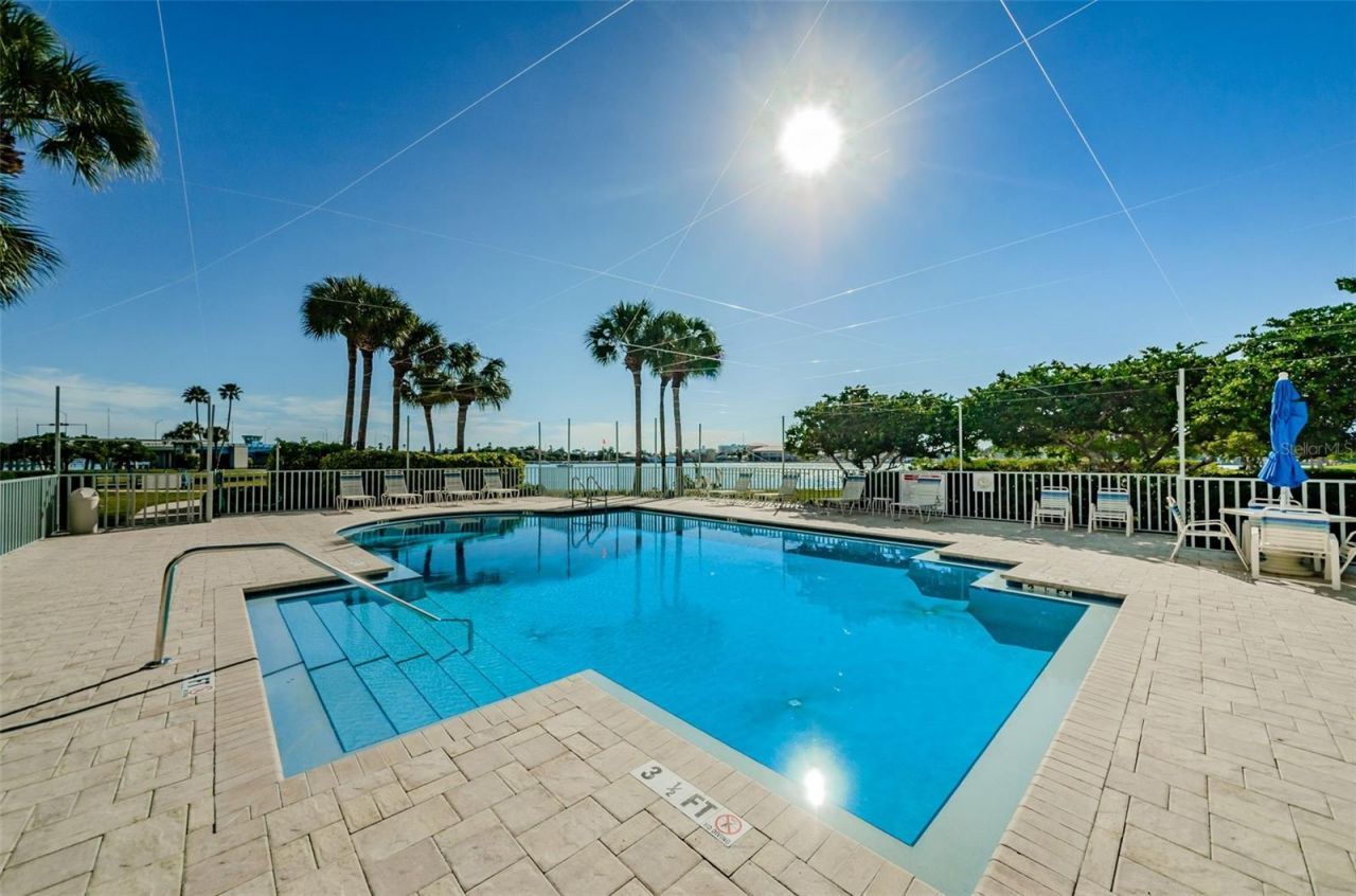 7882 Sailboat Key Boulevard S, Unit 605, South Pasadena, FL 33707 Photo