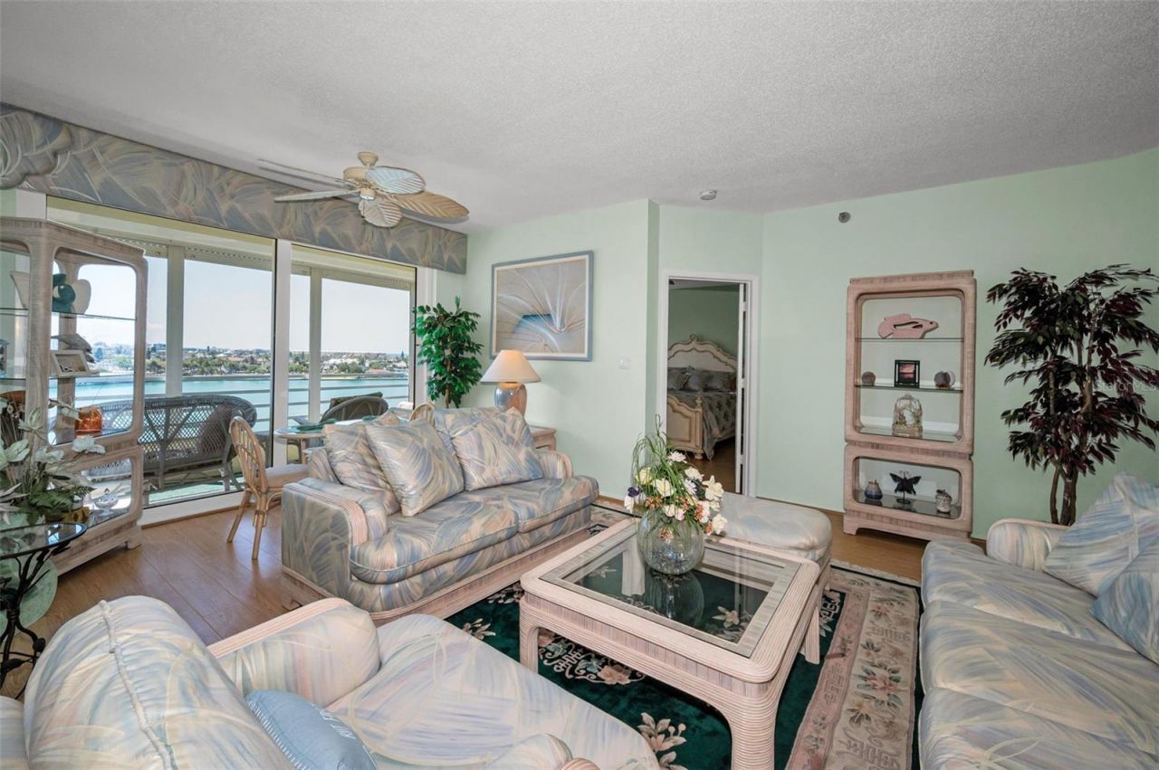 7882 Sailboat Key Boulevard S, Unit 605, South Pasadena, FL 33707 Photo