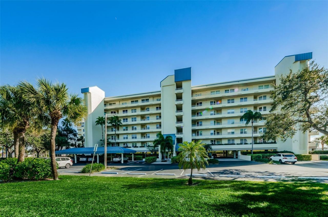 7882 Sailboat Key Boulevard S, Unit 605, South Pasadena, FL 33707 Photo