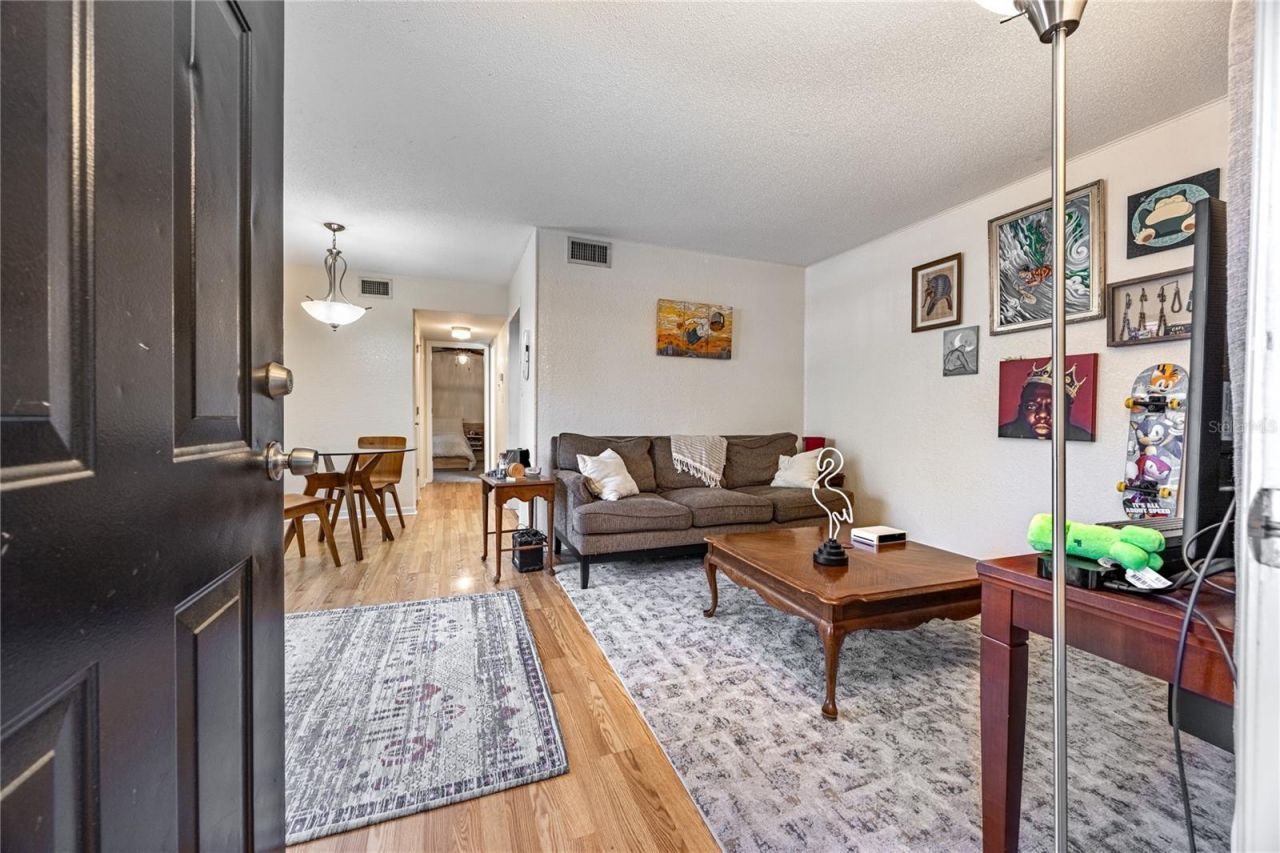 507 NW 39th Road, Unit 114, Gainesville, FL 32607 Photo