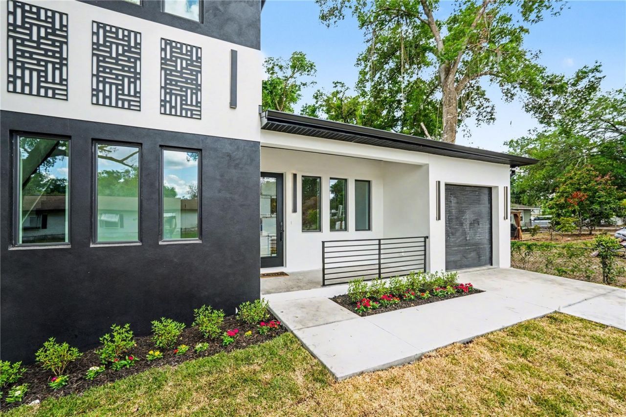 105 Garland Avenue, Seffner, FL 33584 Photo