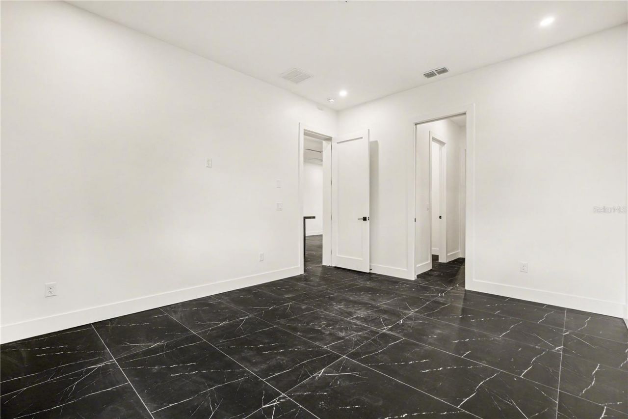 105 Garland Avenue, Seffner, FL 33584 Photo