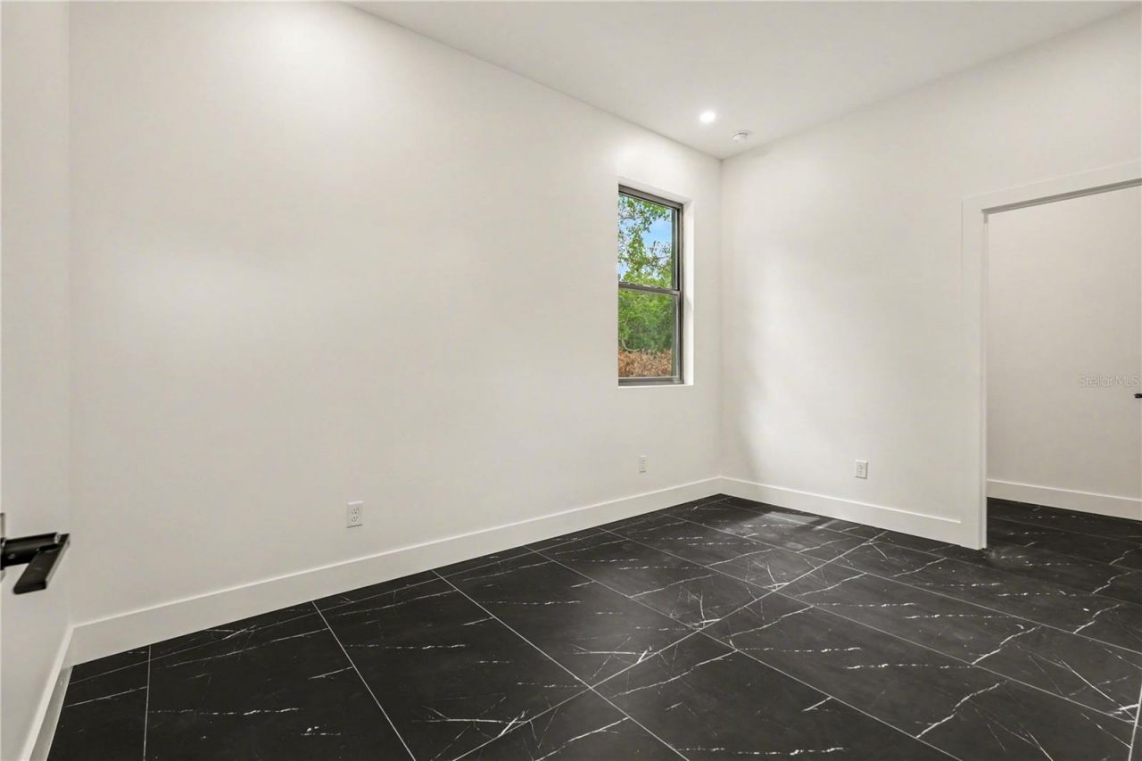 105 Garland Avenue, Seffner, FL 33584 Photo