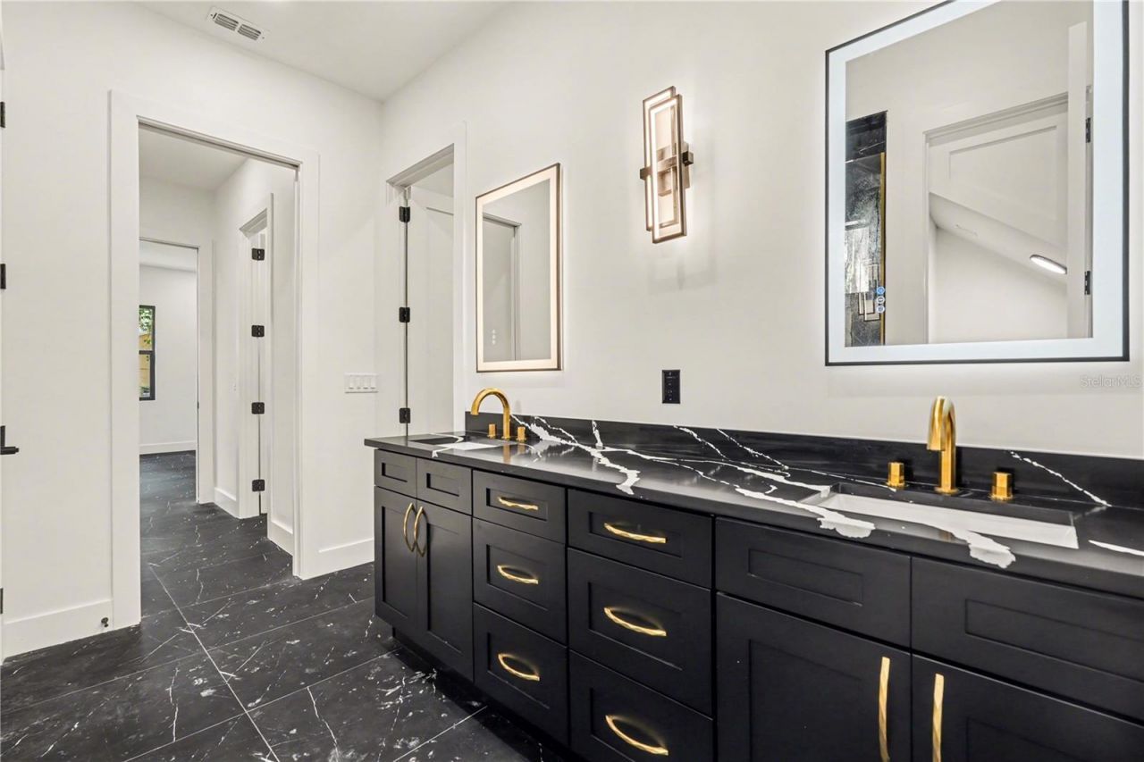 105 Garland Avenue, Seffner, FL 33584 Photo