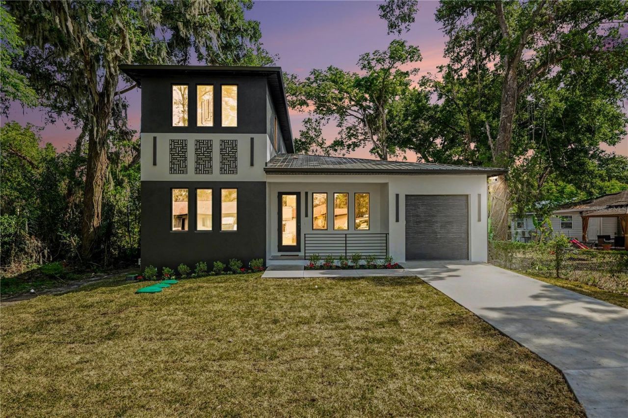 105 Garland Avenue, Seffner, FL 33584 Photo