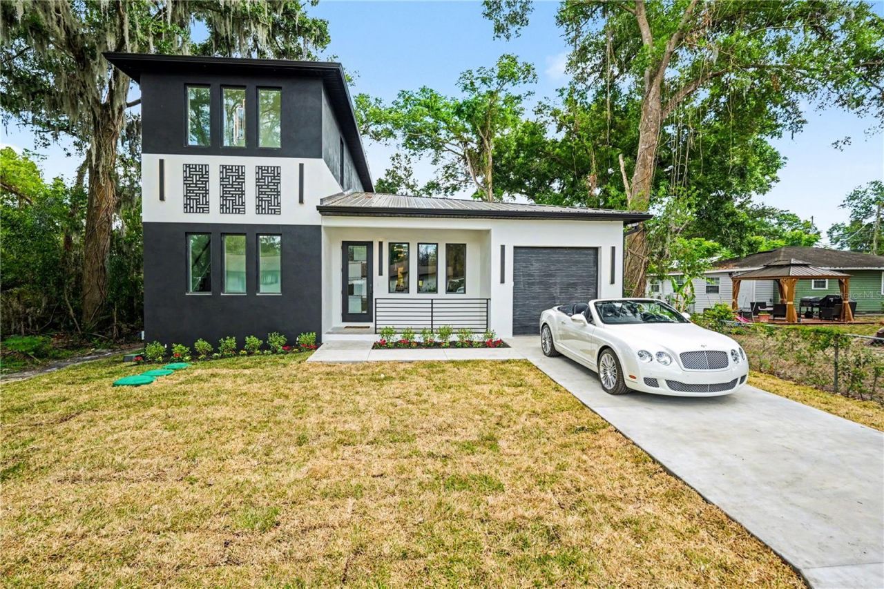 105 Garland Avenue, Seffner, FL 33584 Photo