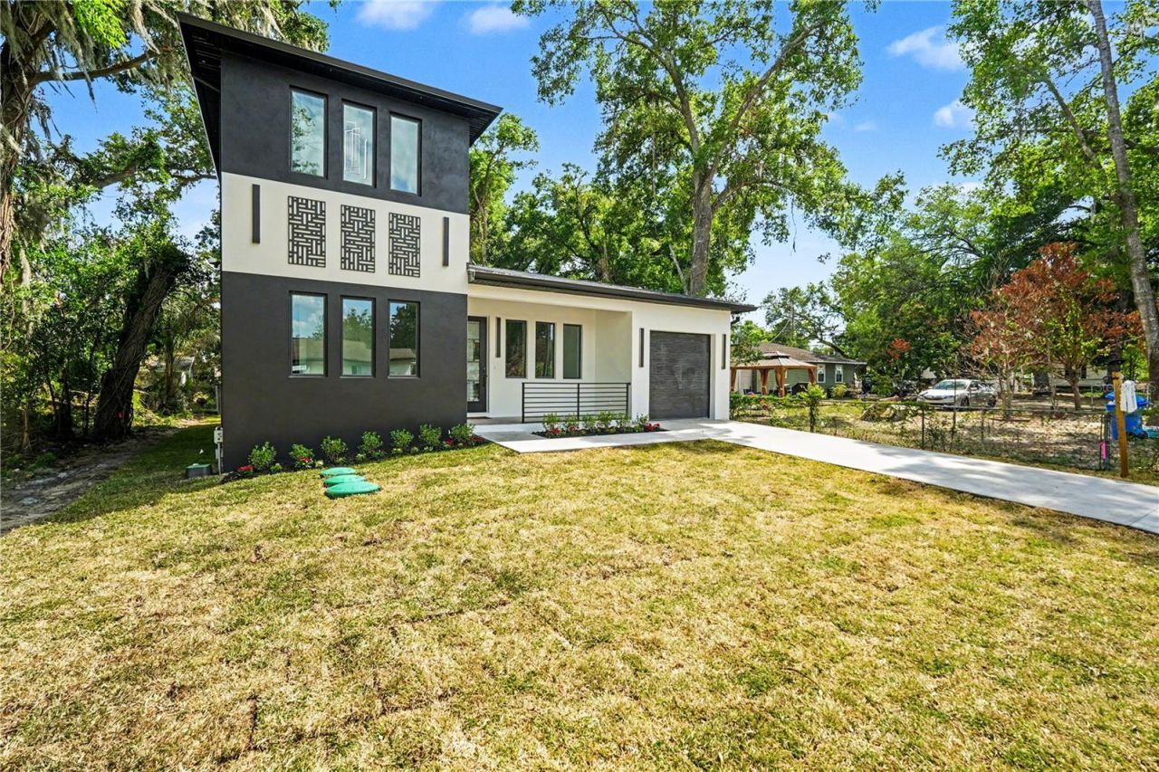 105 Garland Avenue, Seffner, FL 33584 Photo