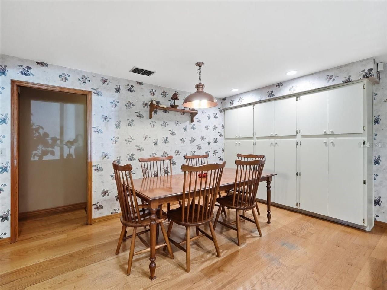 5046 Barrowe Drive, Tampa, FL 33624 Photo