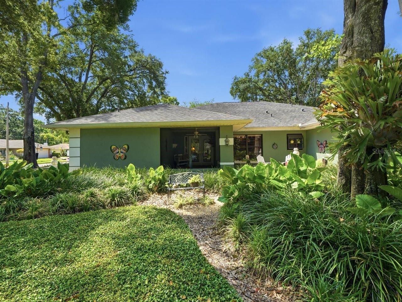 5046 Barrowe Drive, Tampa, FL 33624 Photo