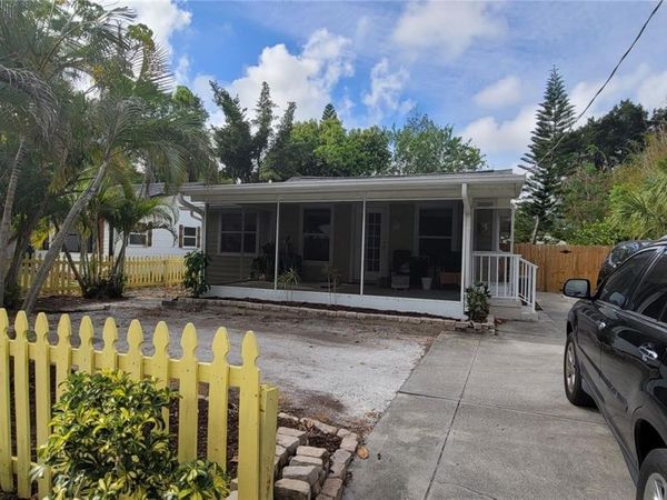 2912 HAWTHORNE STREET, SARASOTA, FL 34239