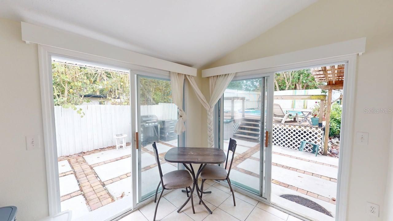 2912 Hawthorne Street, Sarasota, FL 34239 Photo