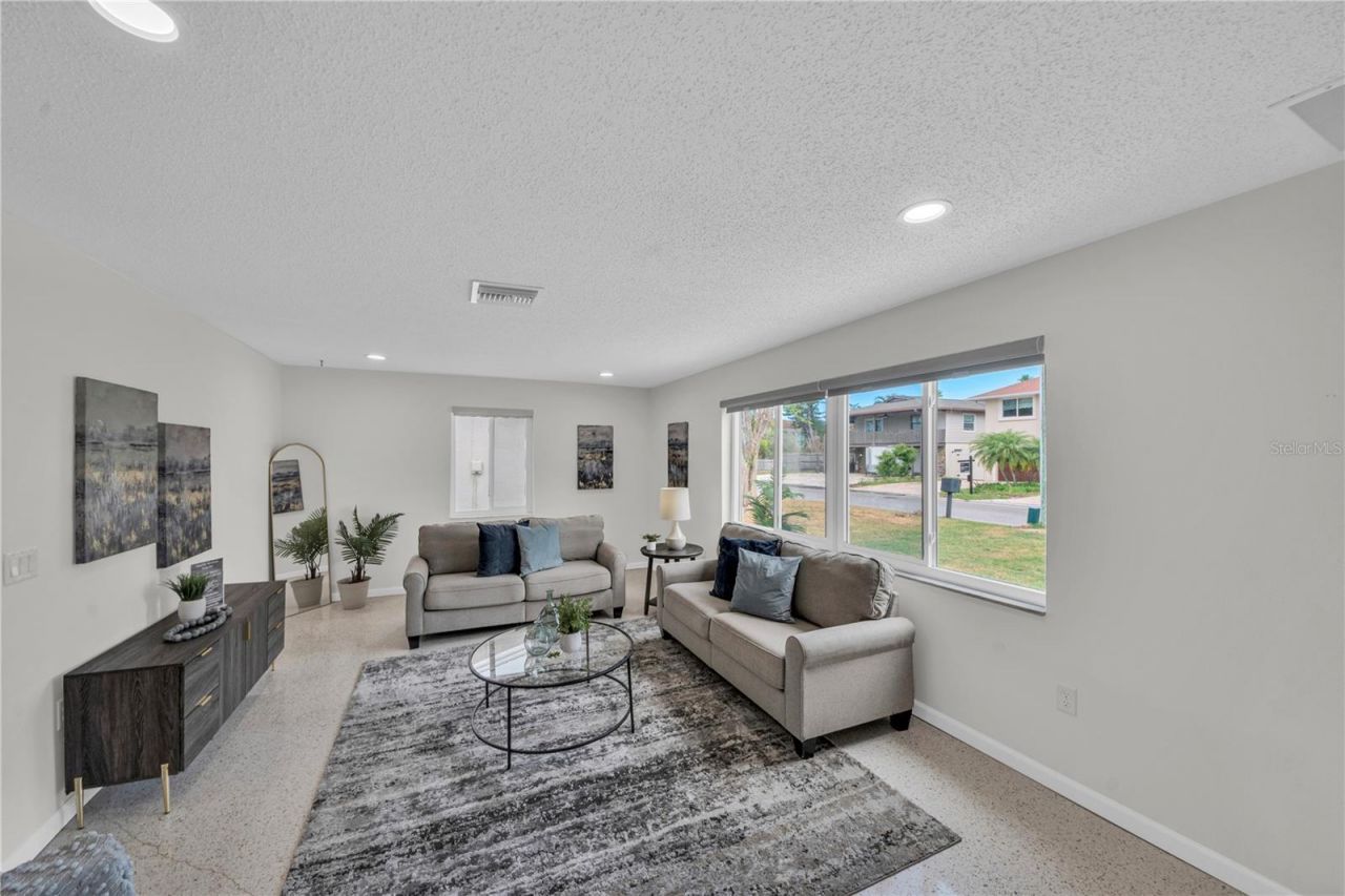 121 10th Ave , Indian Rocks Beach, FL 33785 Photo