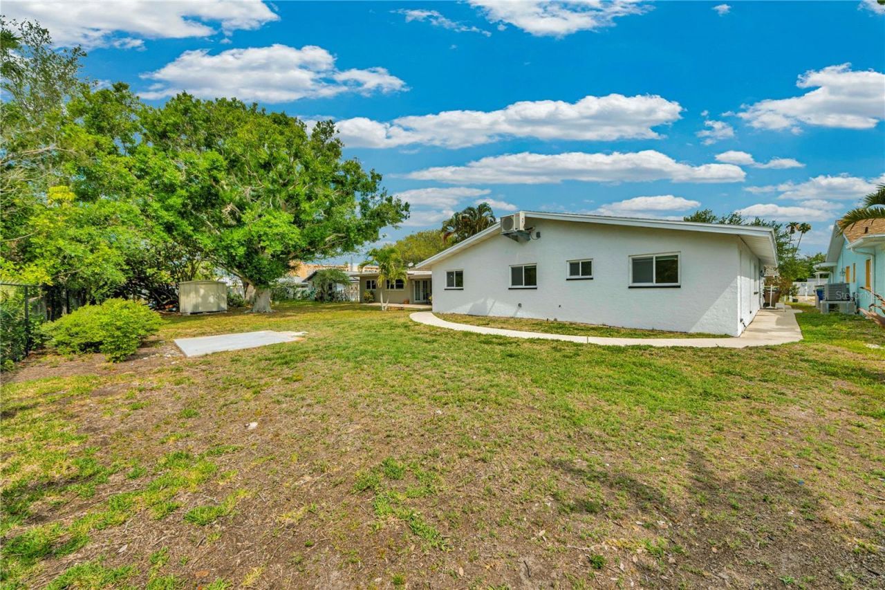 121 10th Ave , Indian Rocks Beach, FL 33785 Photo