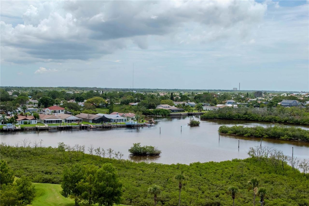 4516 Seagull Drive , Unit 916, New Port Richey, FL 34652 Photo