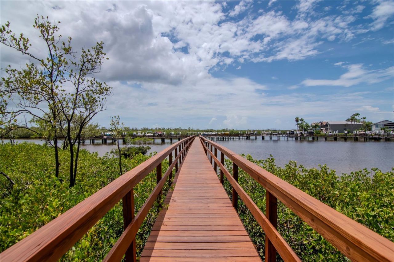 4516 Seagull Drive , Unit 916, New Port Richey, FL 34652 Photo