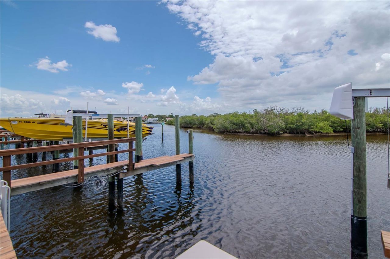 4516 Seagull Drive , Unit 916, New Port Richey, FL 34652 Photo