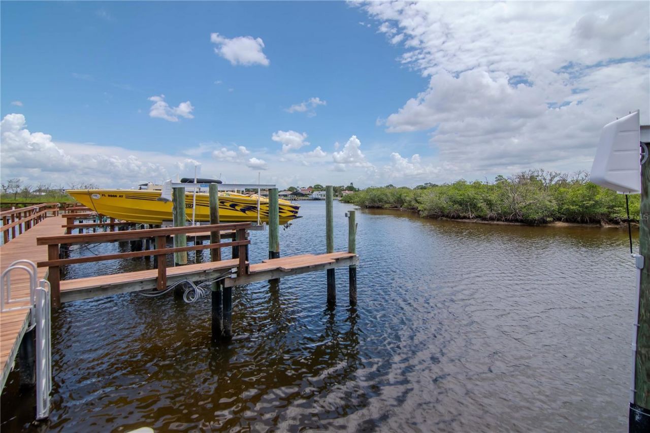 4516 Seagull Drive , Unit 916, New Port Richey, FL 34652 Photo