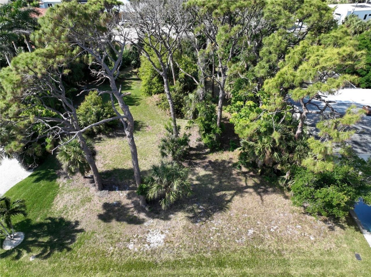 619 Alhambra Road, Venice, FL 34285 Photo
