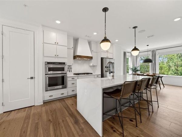 6589 Beacon Drive, Sandy Springs, GA 30328