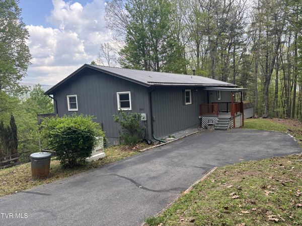 240 Misty Lane, Unicoi, TN 37692