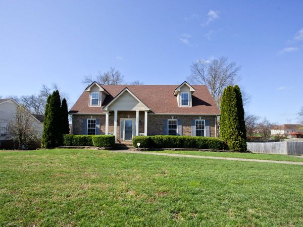 3927 Stella Dr, Clarksville, TN 37040