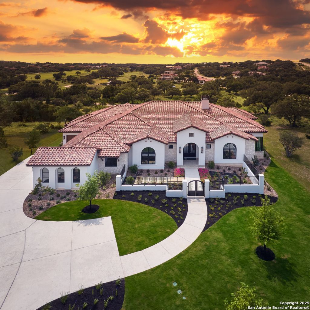 3728 Clubs Dr, Boerne, TX 78006 Main Photo