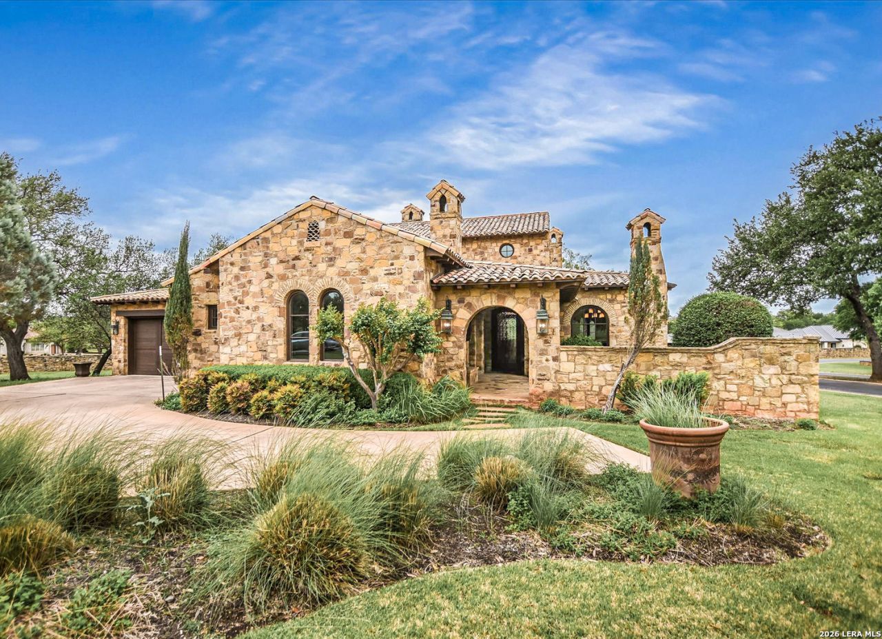 100 Milagro, Horseshoe Bay, TX 78657 Main Photo