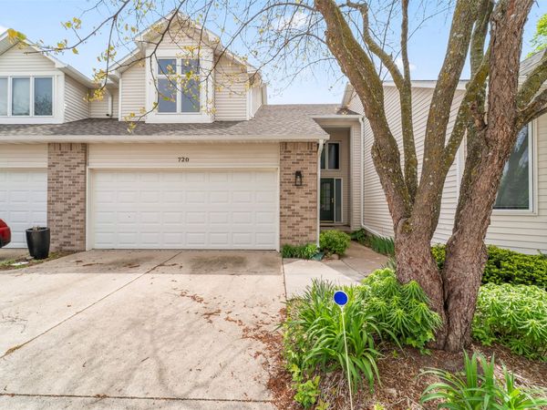 2811 SE 22nd Street, Unit 720, Des Moines, IA 50320