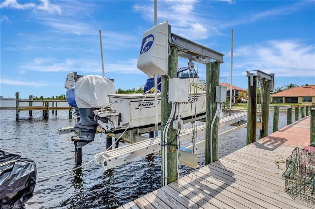 6140 River Shore Ct, North Fort Myers, FL 33917 Photo