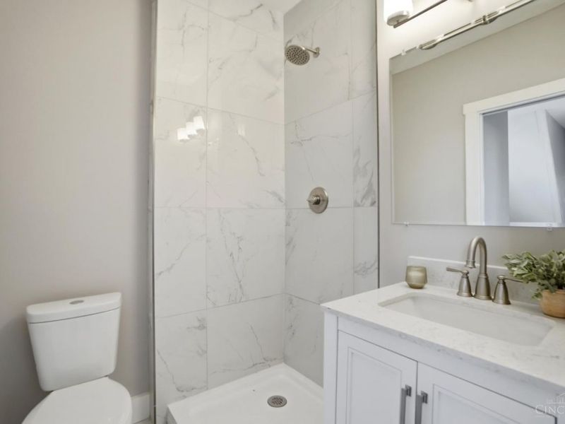 3244 Glenmore Avenue, Cincinnati, OH 45211 Photo 24